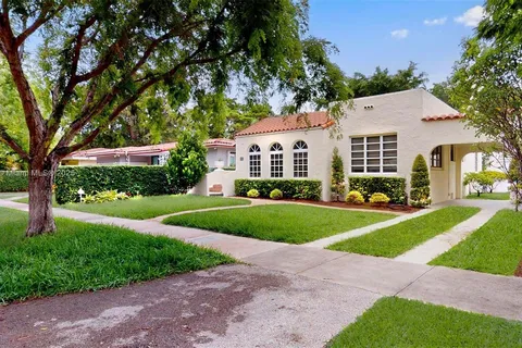 1111 Columbus Blvd, Coral Gables FL 33134