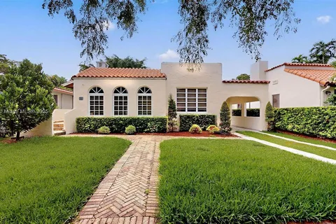 1111 Columbus Blvd, Coral Gables FL 33134