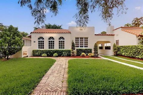 1111 Columbus Blvd, Coral Gables FL 33134