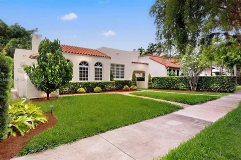 1111 Columbus Blvd, Coral Gables FL 33134