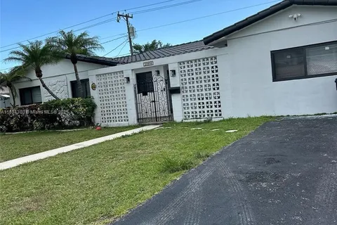 20600 SW 116th Rd, Miami FL 33189