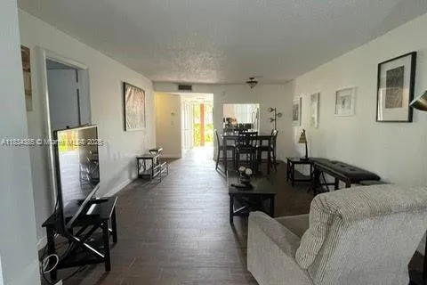 3001 E Sunrise Lakes Dr # 110, Sunrise FL 33322