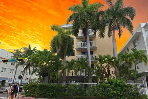 1357 Collins Ave # D3, Miami Beach FL 33139