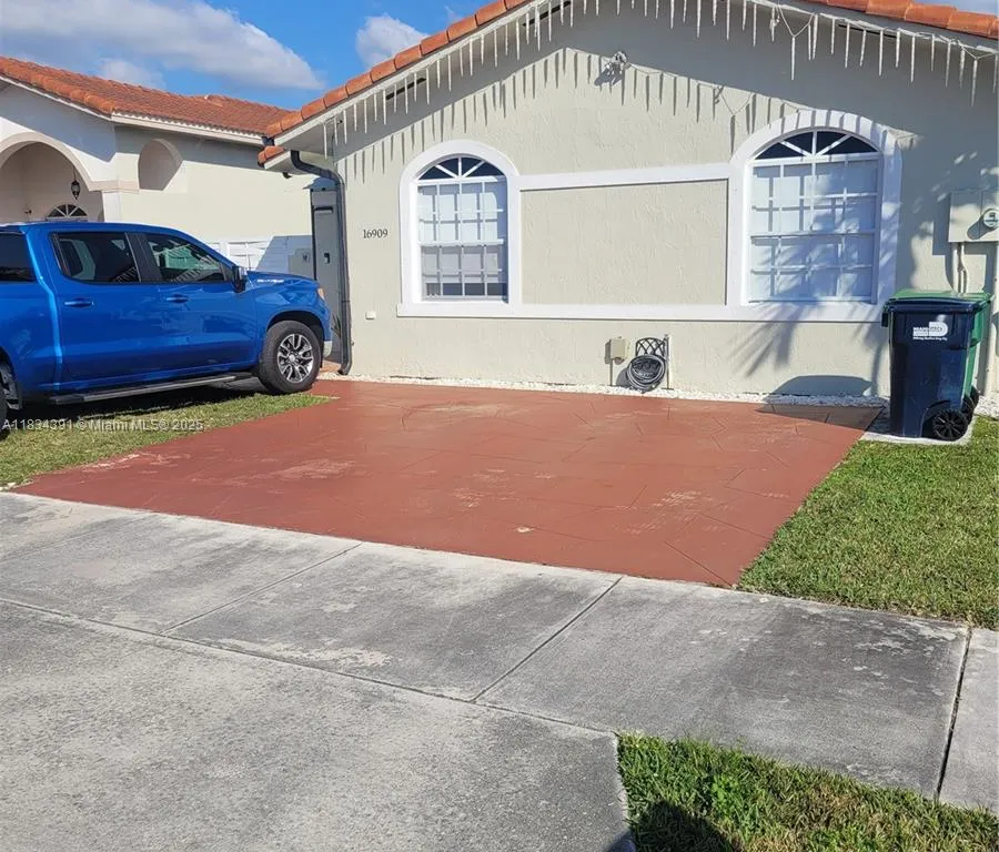 16909 SW 141st Ct, Miami FL 33177