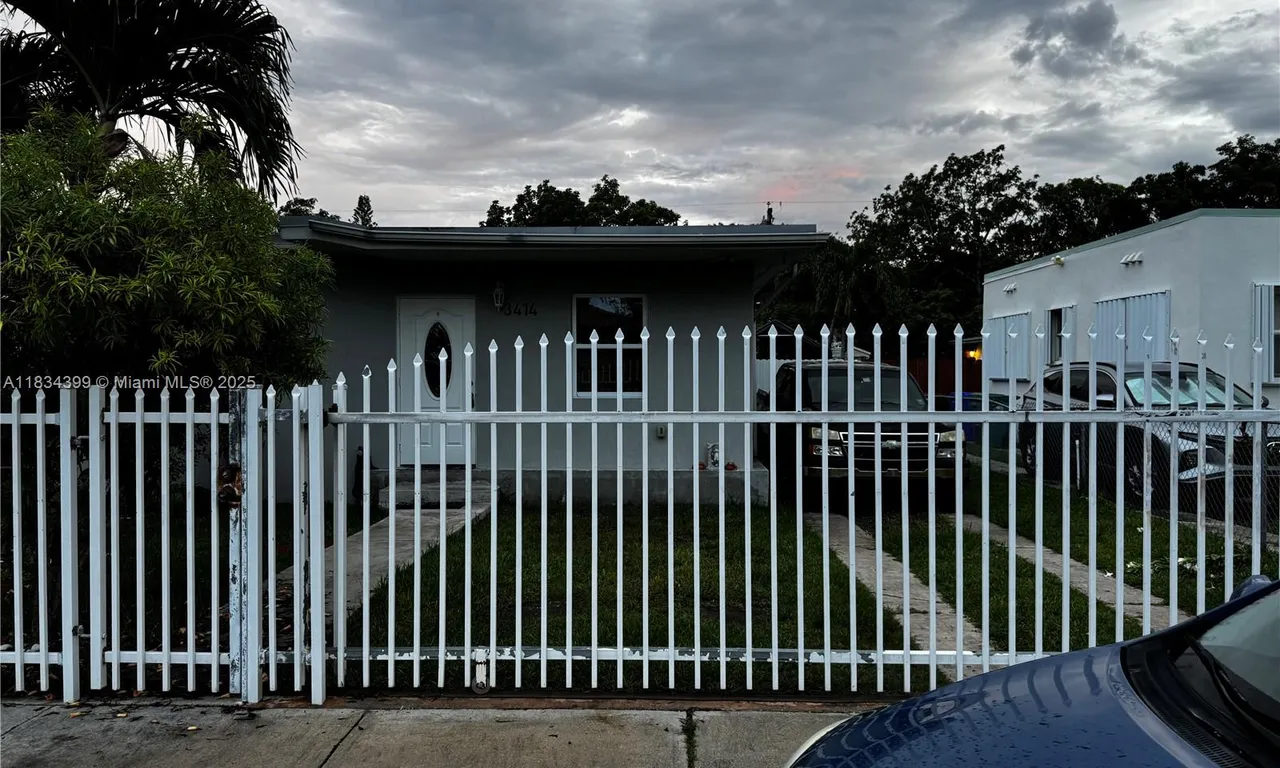3414 SW 25th St # 3414, Miami FL 33133