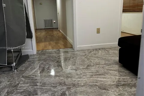 3414 SW 25th St # 3414, Miami FL 33133