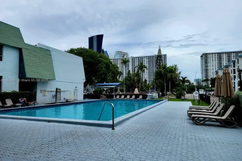 200 177th Dr # 515, Sunny Isles Beach FL 33160