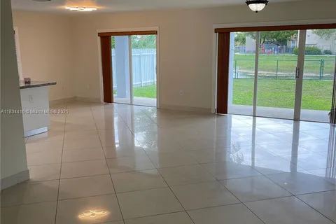 4101 SW 148th Pl # 4101, Miami FL 33185