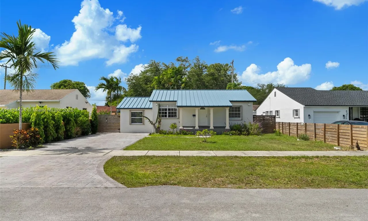 6381 SW 39th St, Miami FL 33155