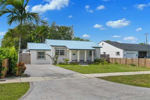 6381 SW 39th St, Miami FL 33155
