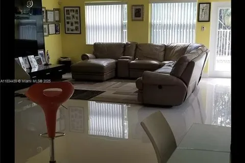 12290 NW 20th Ct, Plantation FL 33323