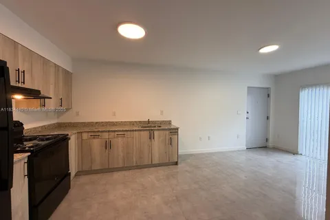 14752 NE 6th Ave # 103, Miami FL 33161
