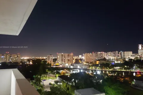 36 NW 6th Ave # 906, Miami FL 33128
