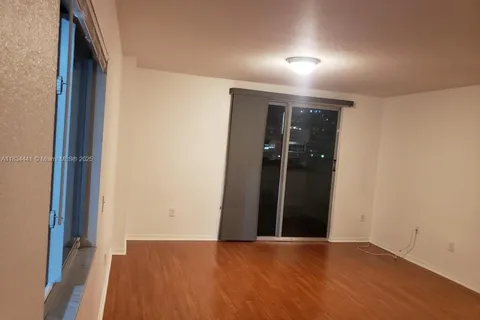 36 NW 6th Ave # 906, Miami FL 33128