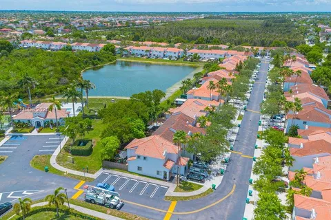 985 SW 147th Ct, Miami FL 33194