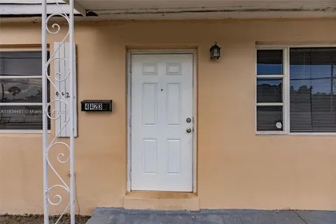 4423 Lake Ave, West Palm Beach FL 33405