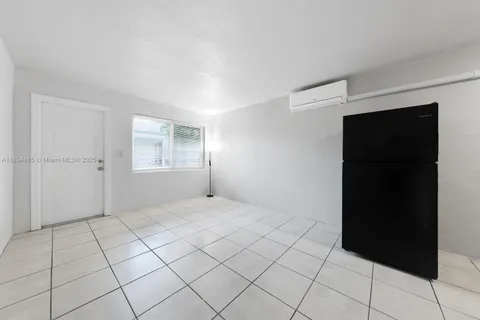 1210 NW 2nd St # 4, Fort Lauderdale FL 33311