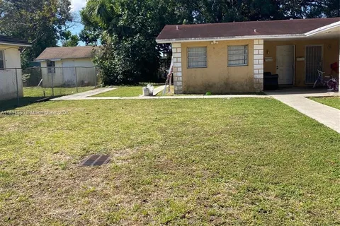 2154 NW 61st St # 1, Miami FL 33142