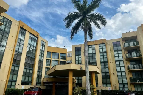 11790 SW 18th St # 3, Miami FL 33175