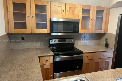 11790 SW 18th St # 3, Miami FL 33175