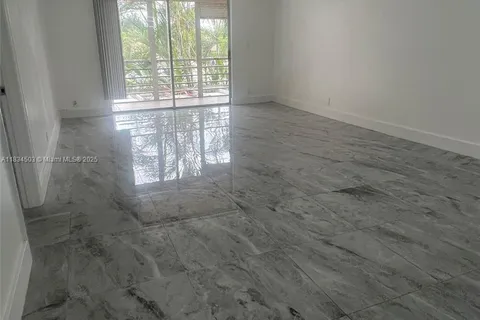 406 NW 68th Ave # 215, Plantation FL 33317