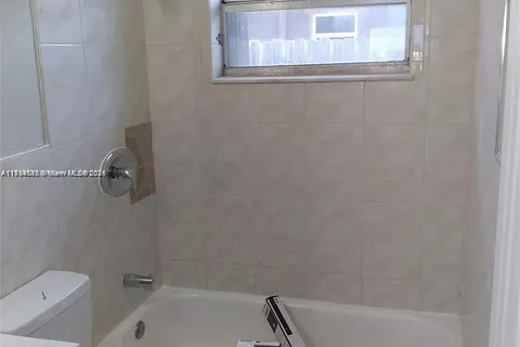 2845 NW 13th Ct # 2, Fort Lauderdale FL 33311