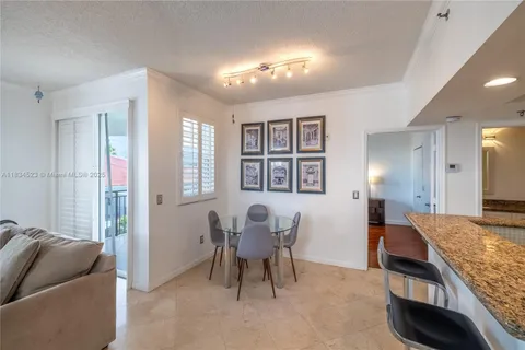 3255 NE 184th St # 12416, Aventura FL 33160