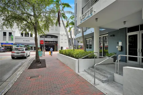 3339 Virginia St # 1, Miami FL 33133