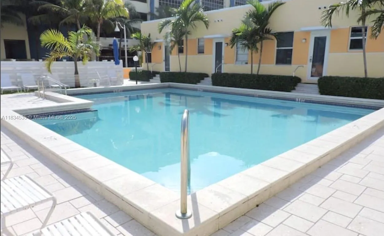 310 Arthur St # 9, Hollywood FL 33019