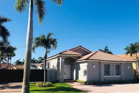 13108 NW 10th Ln, Miami FL 33182