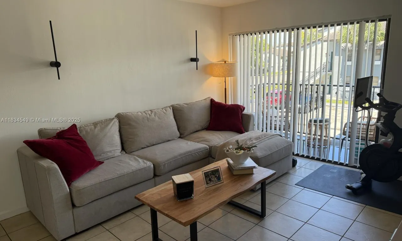 7180 NW 179th St # 202, Hialeah FL 33015