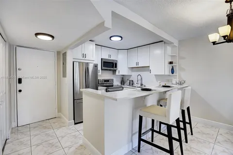 253 S Cypress Rd # 218, Pompano Beach FL 33060