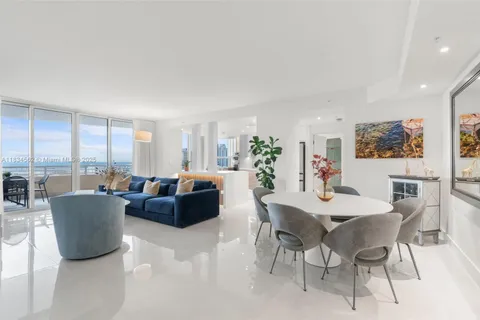 848 Brickell Key Dr # 2705, Miami FL 33131