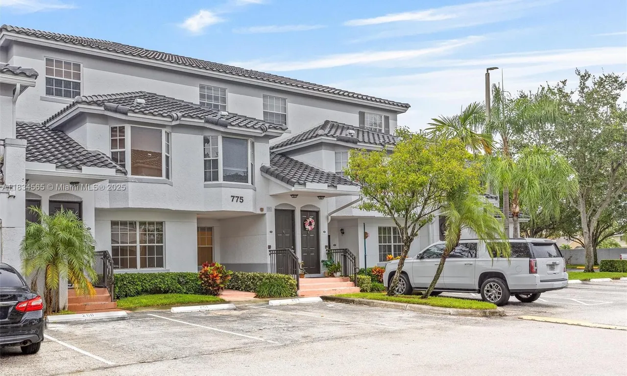 775 SW 148th Ave # 1605, Sunrise FL 33325