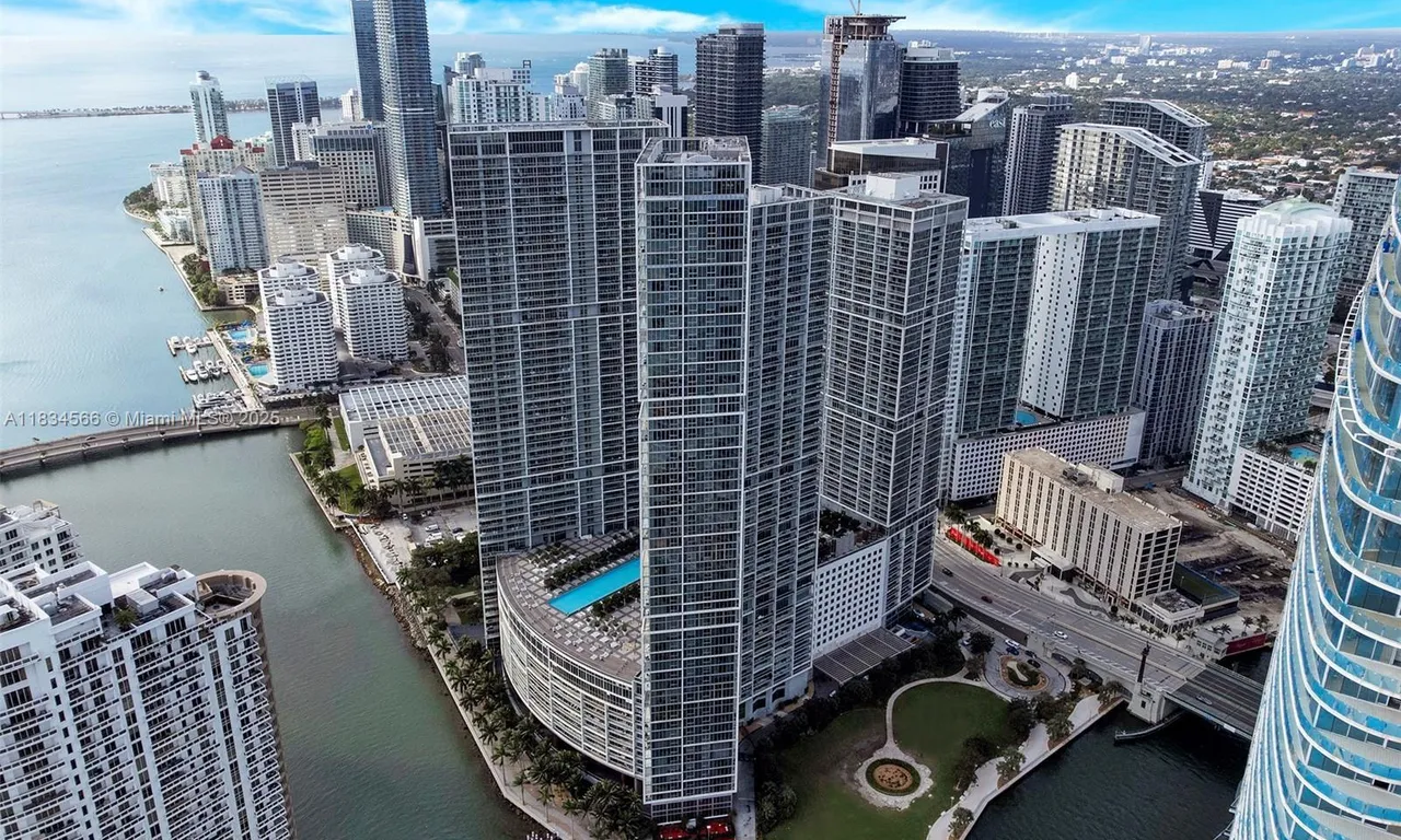 465 Brickell Ave # 4505, Miami FL 33131