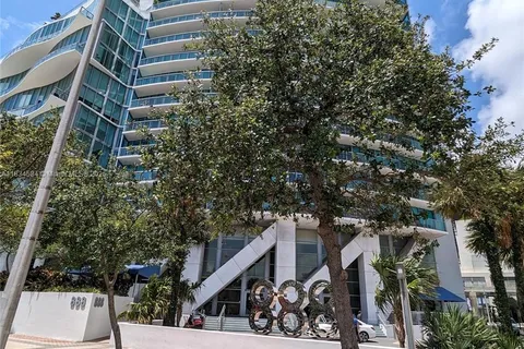 888 Biscayne Blvd # 4702, Miami FL 33132
