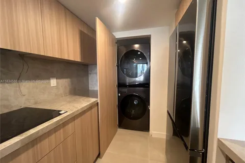 1717 N Bayshore Dr # 2539, Miami FL 33132