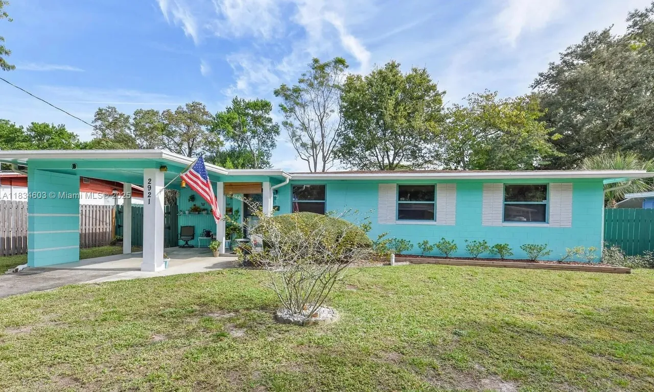 2921 Searchwood Dr, Jacksonville FL 32277