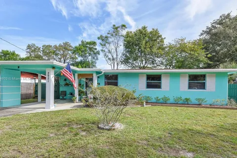 2921 Searchwood Dr, Jacksonville FL 32277