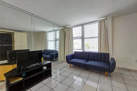 2899 Collins Ave # 534, Miami Beach FL 33140