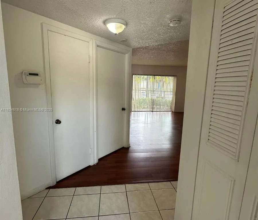 8290 Lake Dr # 124, Doral FL 33166