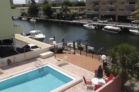 3582 NE 171st St # 305, North Miami Beach FL 33160