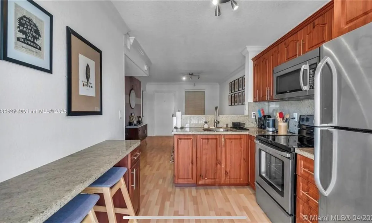 2575 SW 27th Ave # 507, Miami FL 33133