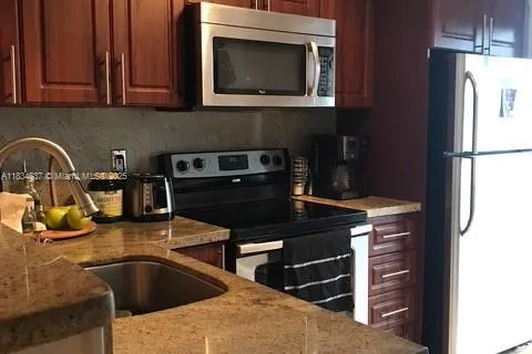 2575 SW 27th Ave # 507, Miami FL 33133