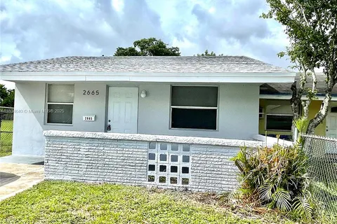 2665 NW 20th St, Fort Lauderdale FL 33311