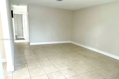 2665 NW 20th St, Fort Lauderdale FL 33311