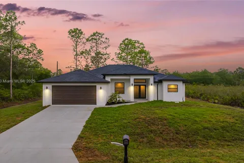 1611 Prospect Ave, Lehigh Acres FL 33972