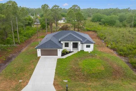 1611 Prospect Ave, Lehigh Acres FL 33972