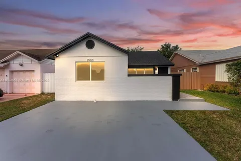 20328 NW 33rd Ave, Miami Gardens FL 33056