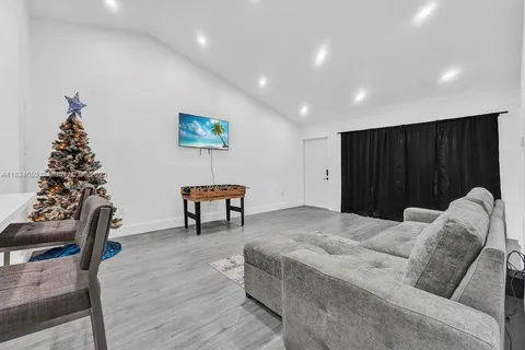 20328 NW 33rd Ave, Miami Gardens FL 33056